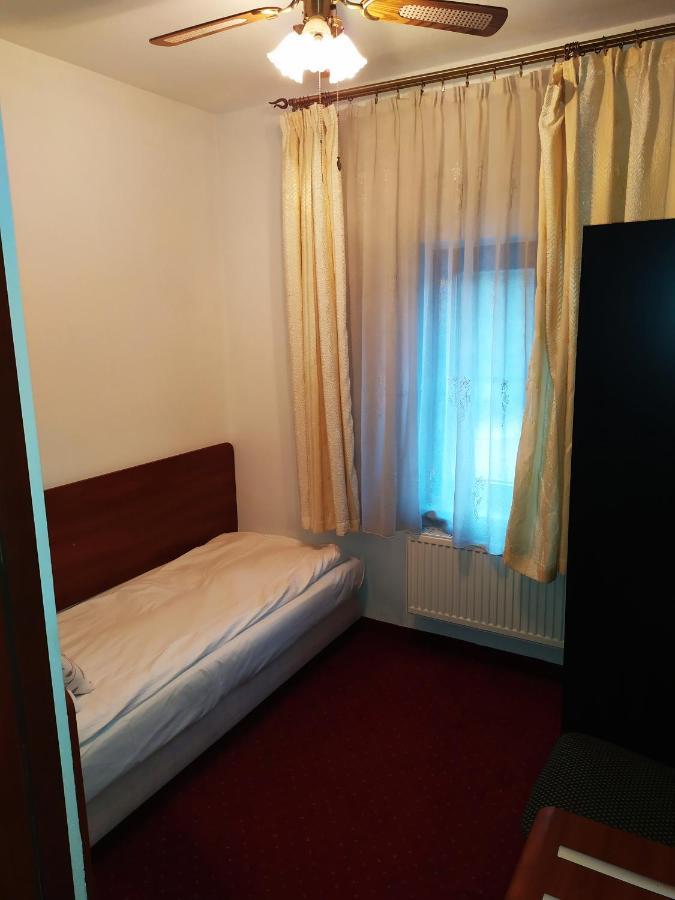 Gosciniec Czarci Mlyn Bed & Breakfast Bedzin